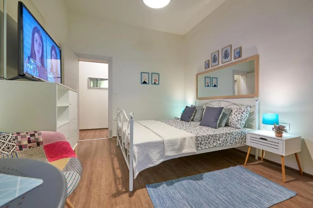 Apartment Old City Romantic Studios 2 Pula Croatia